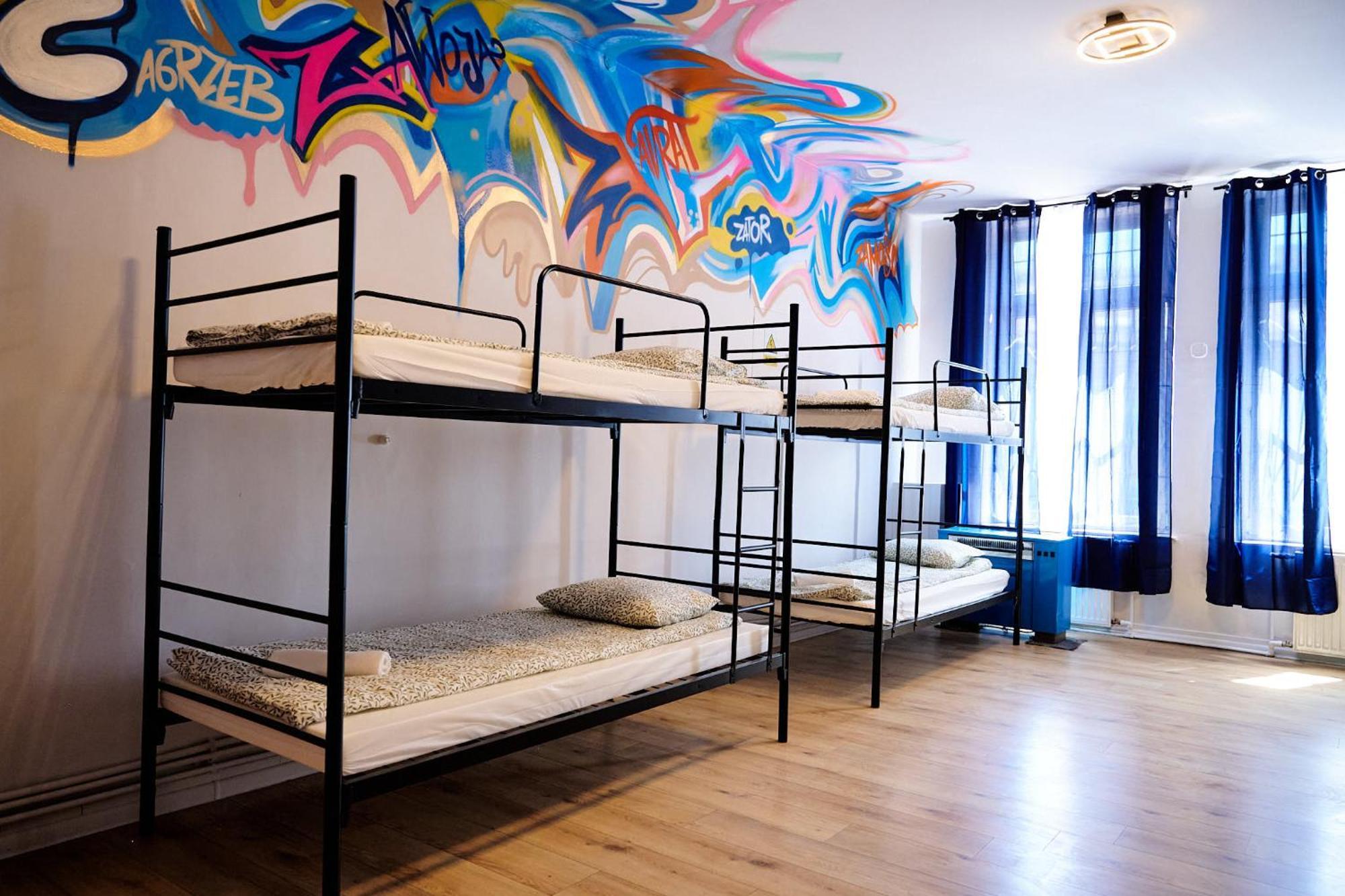 Hostel Graffiti Krakow Exterior photo